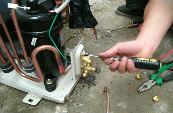 臨朐空調維修現場 臨朐空調維修現場